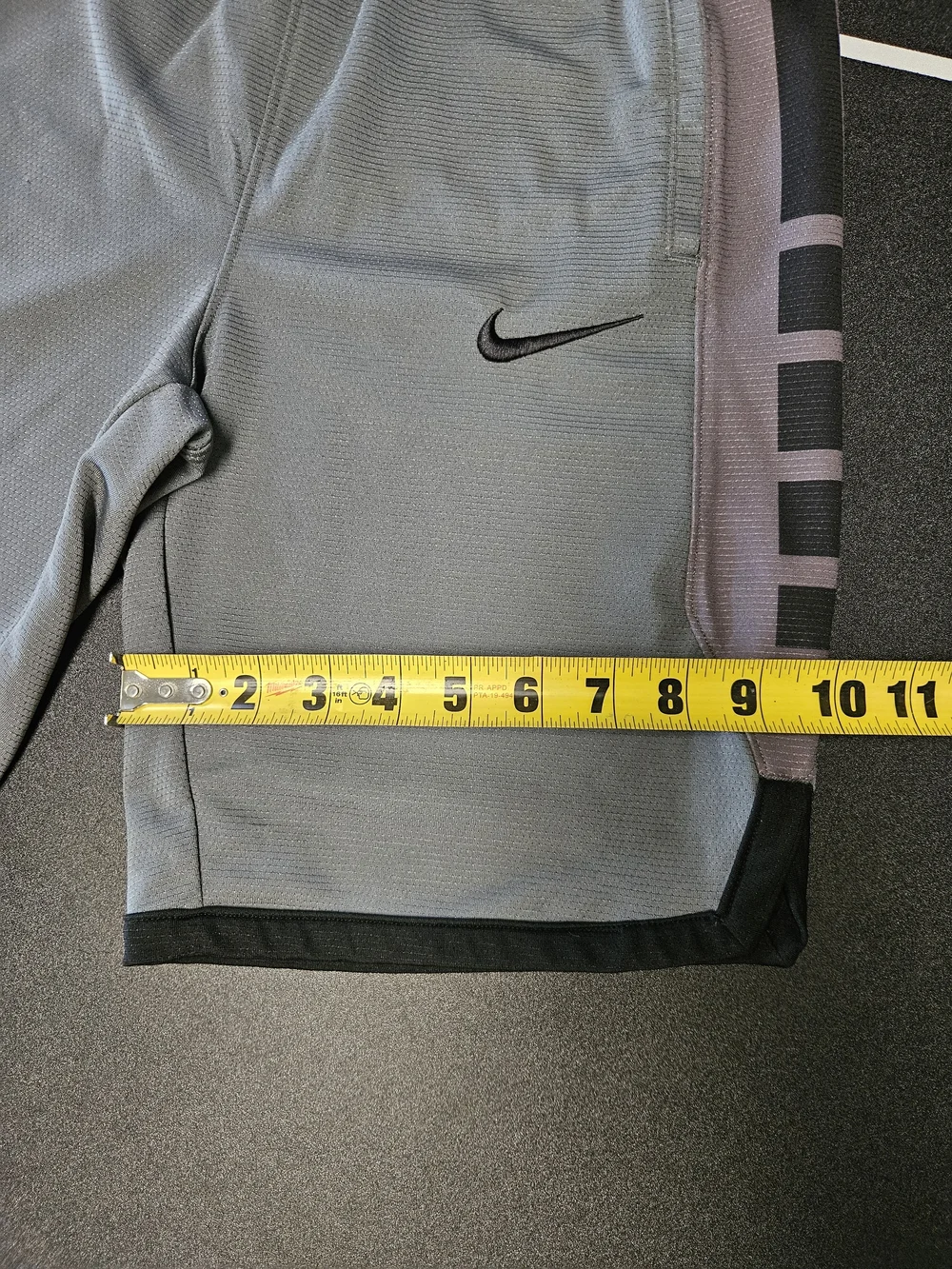 Nike Kids Large Gray Colorblock Athletic Basketball Shorts